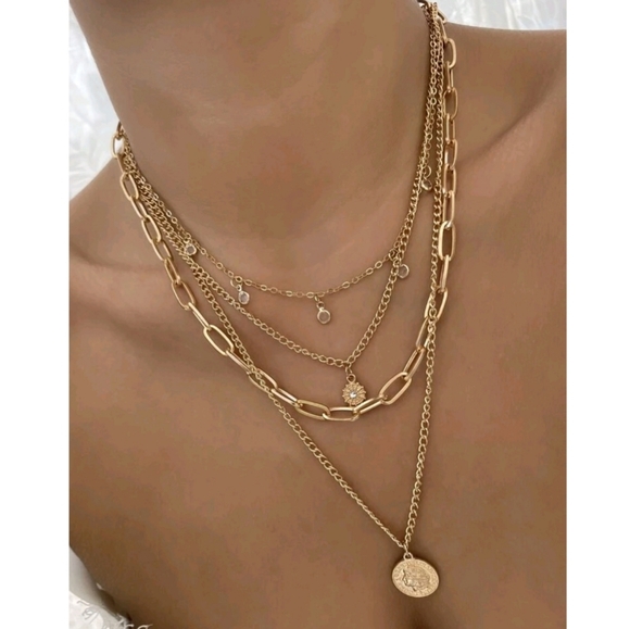 💖 2/$30 Chunky layered necklaces Gold coin pendant Boho multi chain link stars - Picture 4 of 8